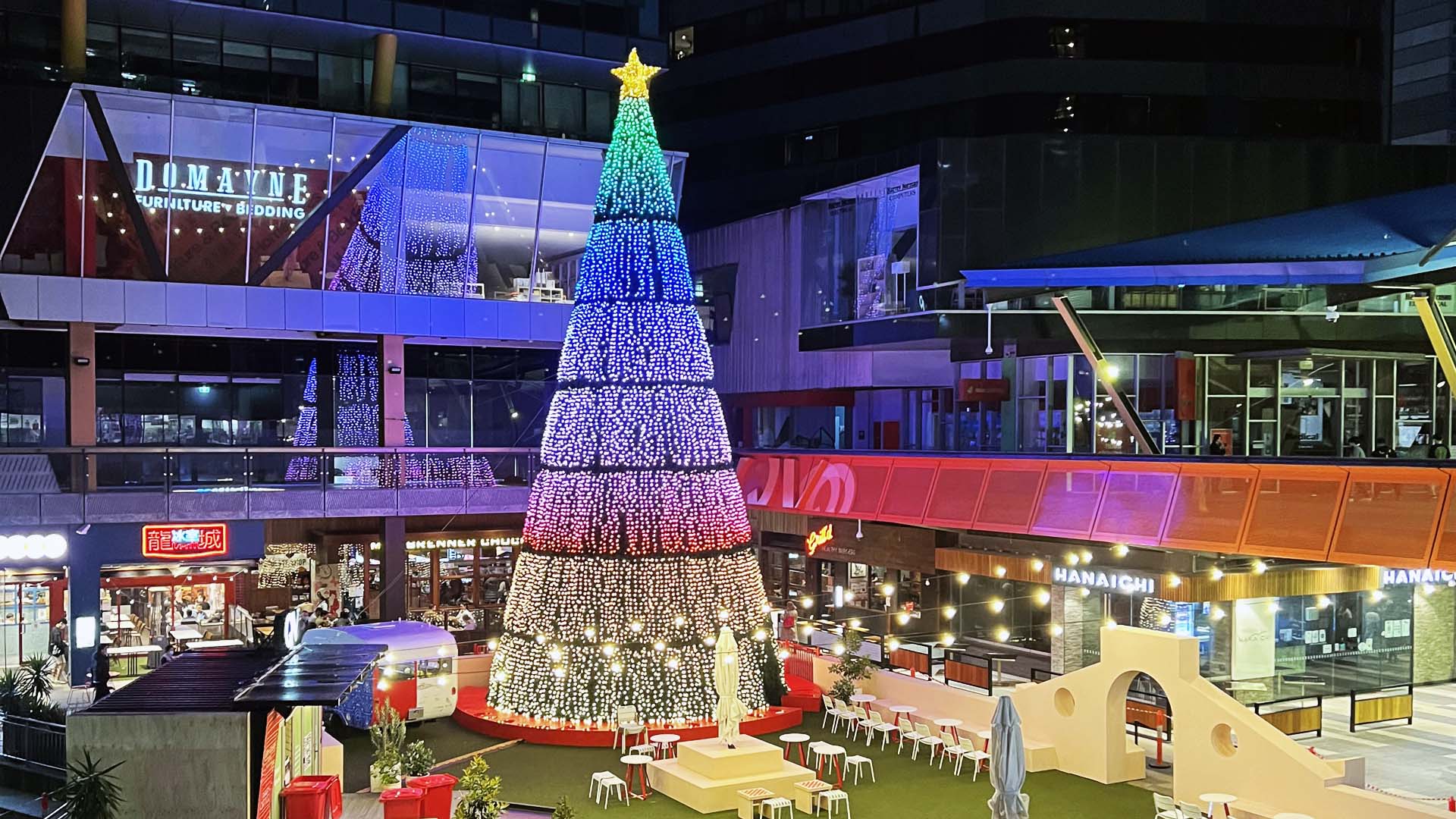 QV Square giant LED Christmas tree at night driven by ENTTEC OCTO
