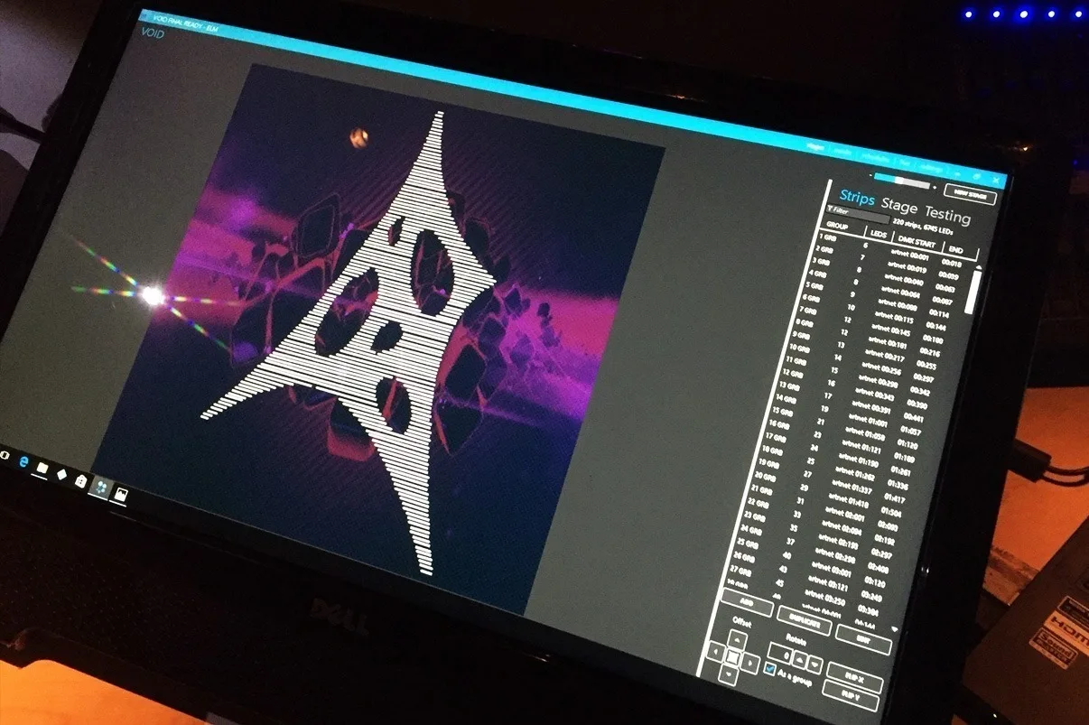 A monitor running ELM with the sculpture rendered as a pixel map, patch list down the right of the screen