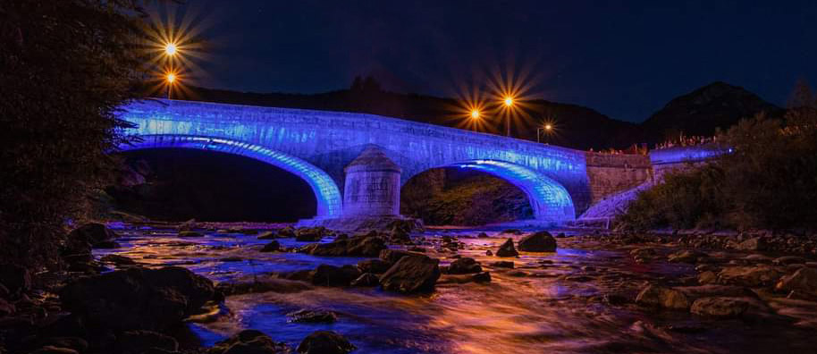 Bridge using ENTTEC CV LED strip